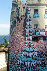human tower building, castellers 